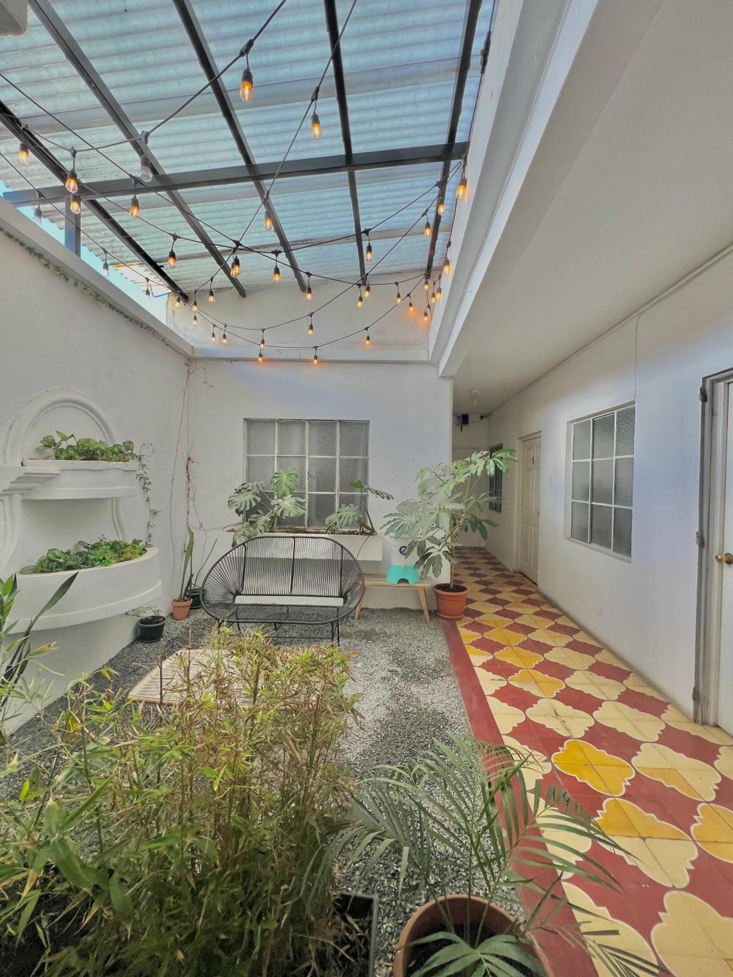 Urban Hotel Guatemala City Exterior photo